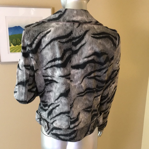 WHBM | Tiger Printed Moto Jacket - Picture 10 of 16